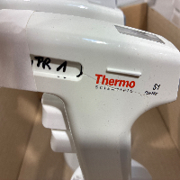 Thermo Set of 4 S1 Pipet Filler image 3